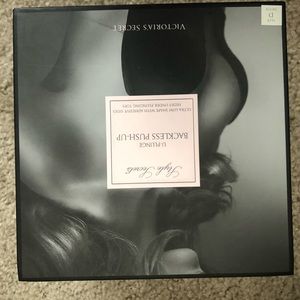 U- Plunge Backless Push Up